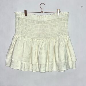 Madewell Smocked Pull-On Tiered Mini
Skirt Off-White Size XL